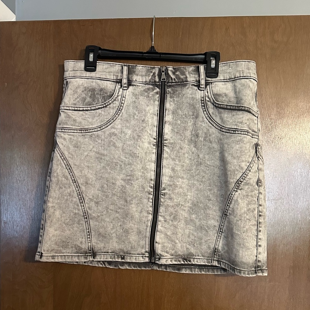 Express Zip Front Extreme High Rise Acid-Wash Skirt